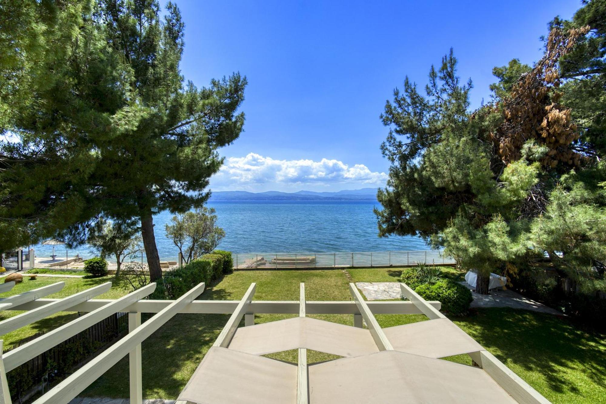 Marvelous Beach House เอเรเทรีย ภายนอก รูปภาพ